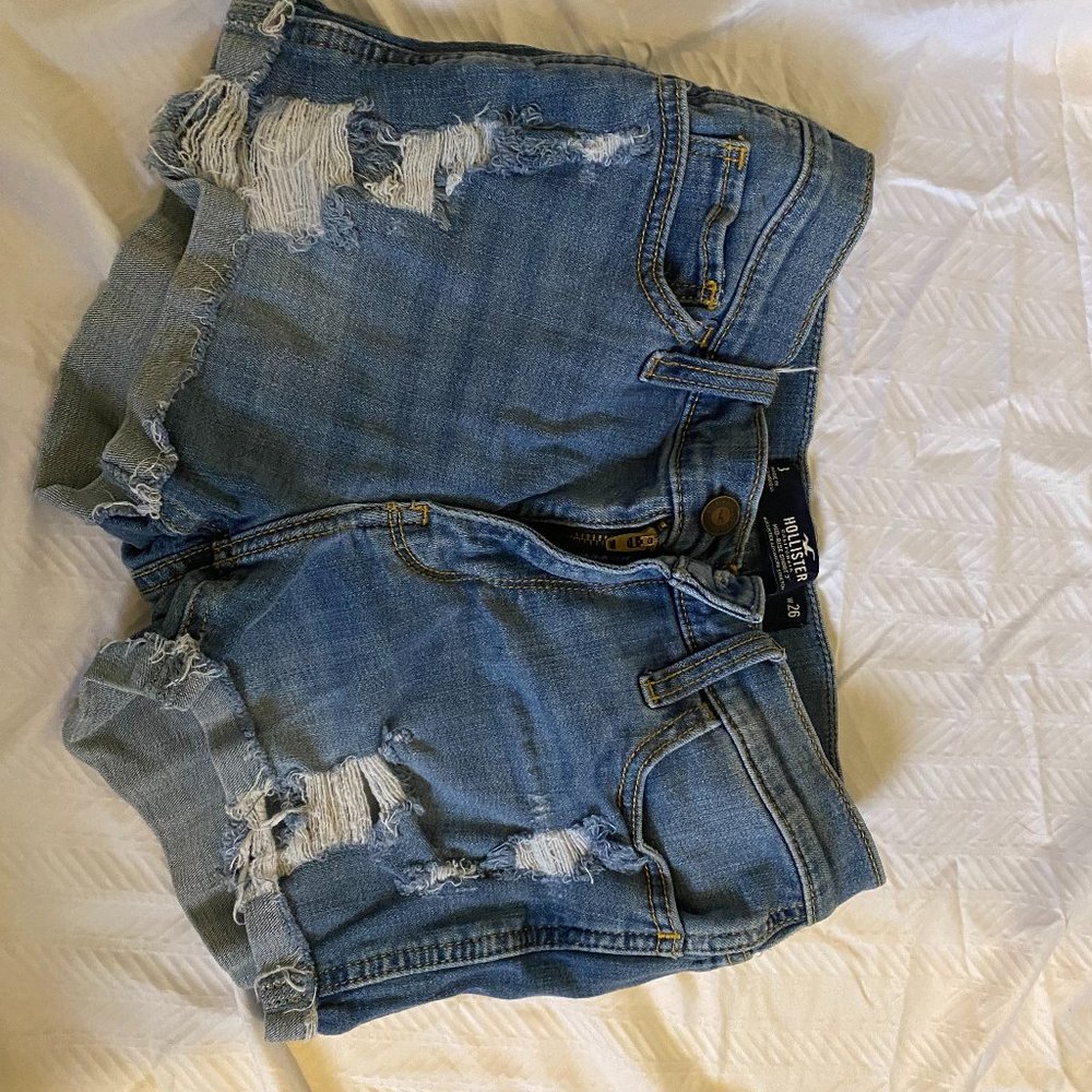 Hollister Mid-Rise Short
